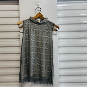 Gorgeous BANANA REPUBLIC lace sleeveless top